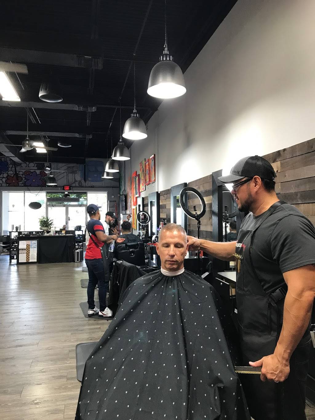 Prestige Barbershop | 4964 E Colonial Dr, Orlando, FL 32803, USA | Phone: (407) 757-5154