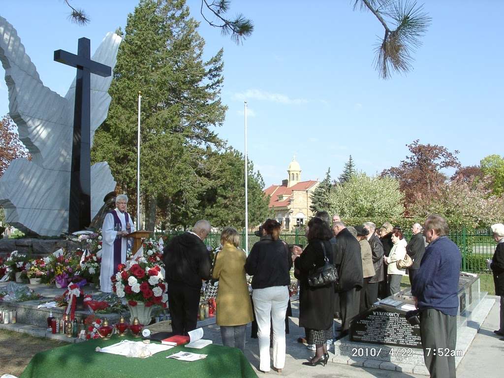 Katyn Memorial Monument of Greater Chicagoland | 6838 N Milwaukee Ave, Niles, IL 60714