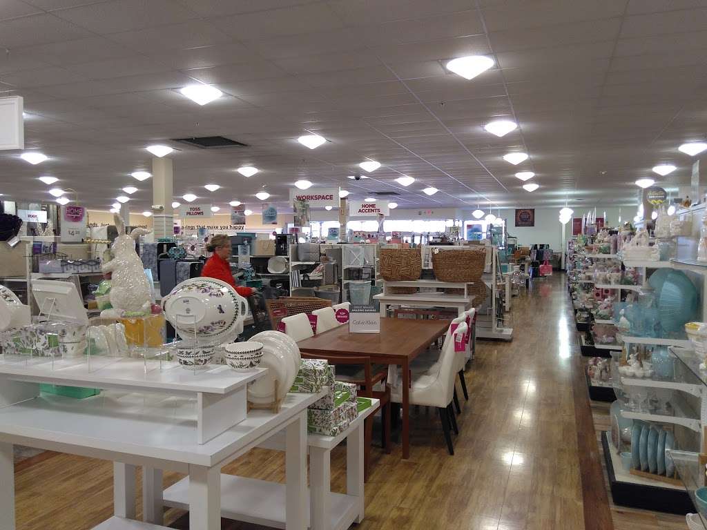 HomeGoods | Adams Dairy Landing, 1310 NE Coronado Dr, Blue Springs, MO 64014, USA | Phone: (816) 220-3698