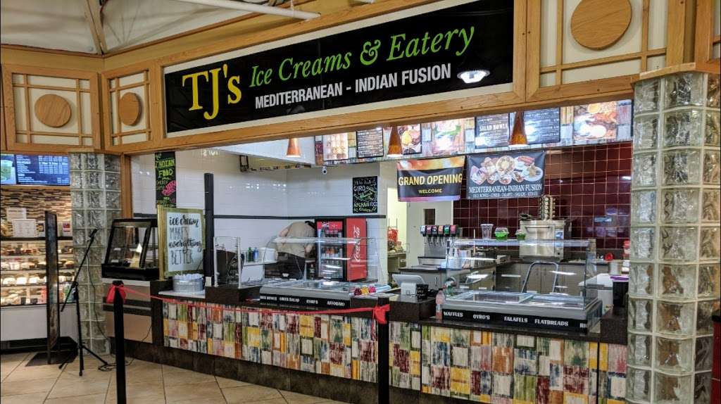 TJs Ice Creams and Eatery | 537 Monmouth Road, Suite 173 Food Court, Jackson Premium Outlets, Jackson, NJ 08527 | Phone: (732) 703-1976