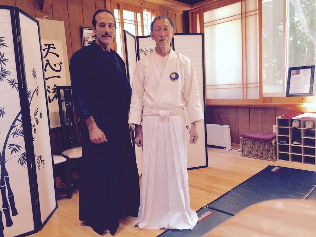 Shin Do Ryu Karate | 1700 Westport Rd, Kansas City, MO 64111, USA | Phone: (816) 226-2083