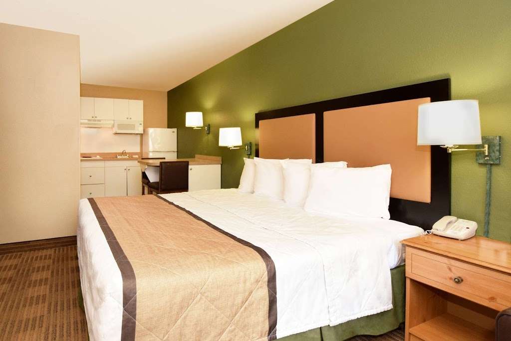 Extended Stay America - San Jose - Milpitas - McCarthy Ranch | 330 Cypress Dr, Milpitas, CA 95035, USA | Phone: (408) 433-9700
