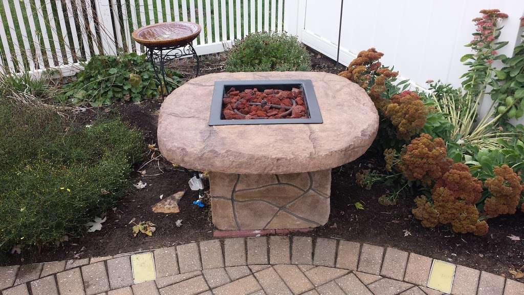 Custom Boulders | 25014 Hardin Store Rd Unit A, Magnolia, TX 77354, USA | Phone: (832) 786-4444