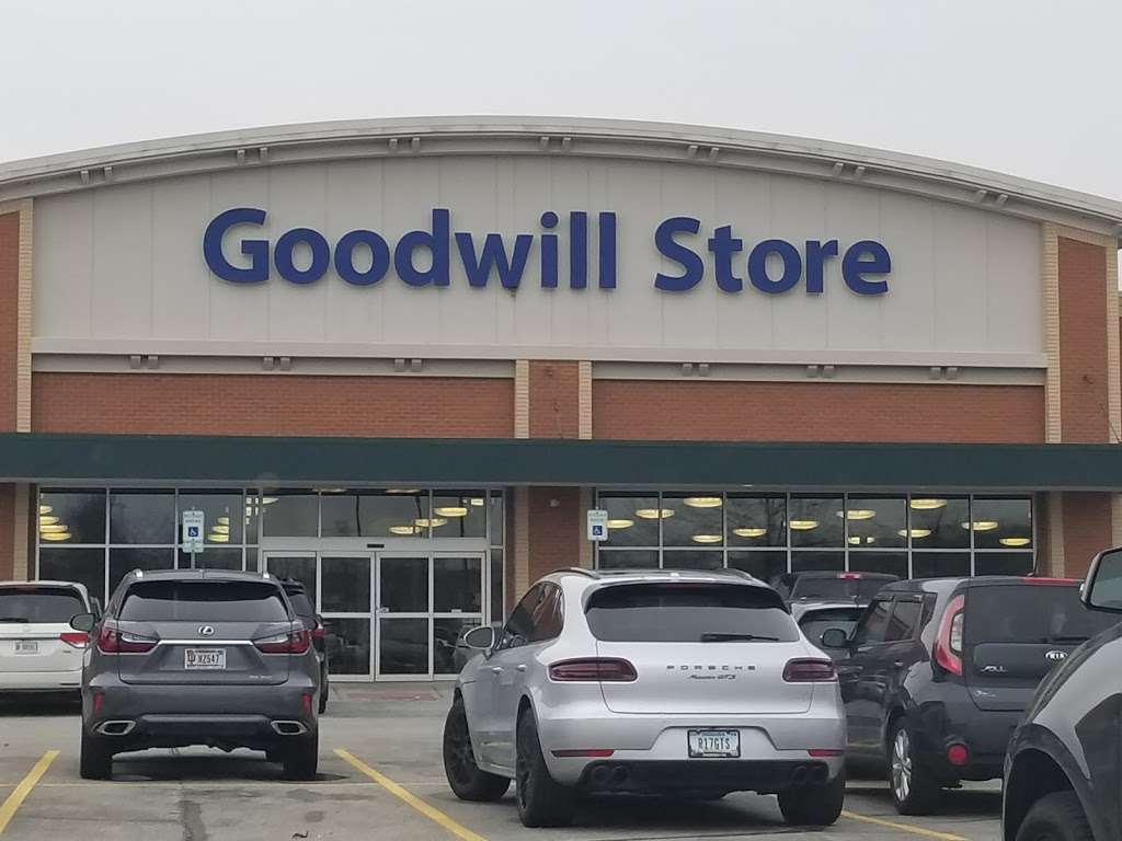 Goodwill Store | 11561 Geist Pavilion Dr, Fishers, IN 46037, USA | Phone: (317) 863-0818