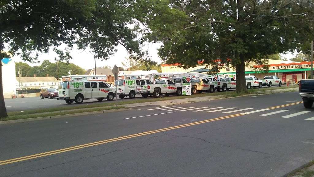 U-Haul Moving & Storage of Danbury | 75 Division St, Danbury, CT 06810, USA | Phone: (203) 794-9435
