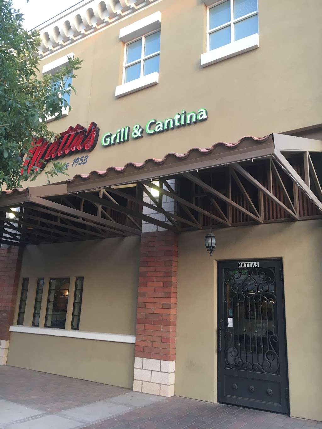 Mattas Grill & Cantina | 1033 North Dobson Road #101, 7581, Mesa, AZ 85201, USA | Phone: (480) 964-7881