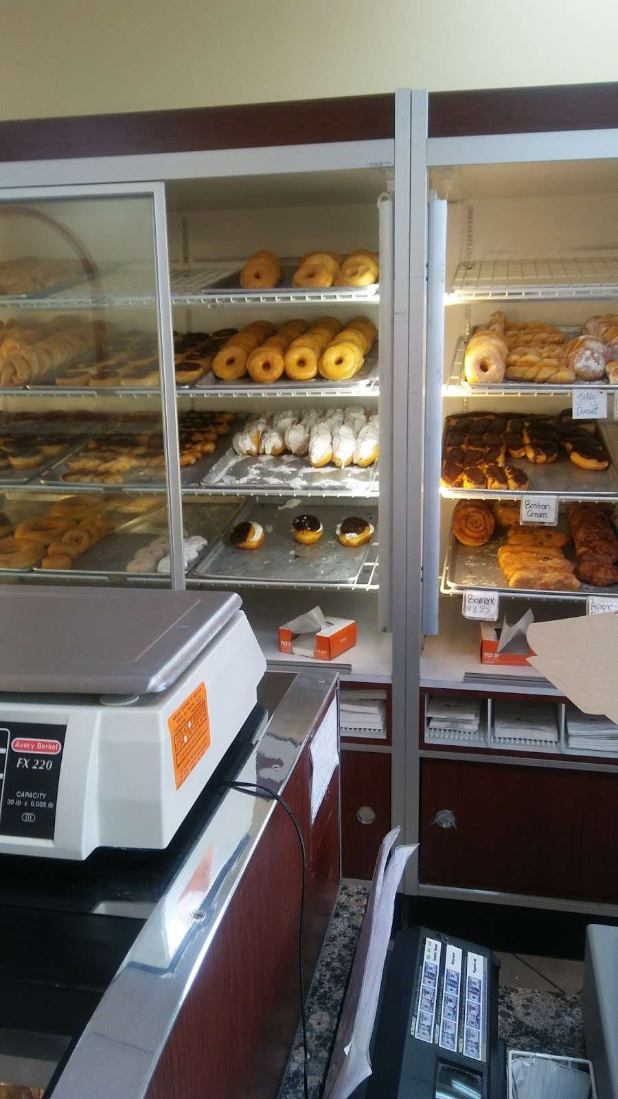 Woodlea Bakery of Bel Air | 548 Baltimore Pike, Bel Air, MD 21014, USA | Phone: (410) 420-2203