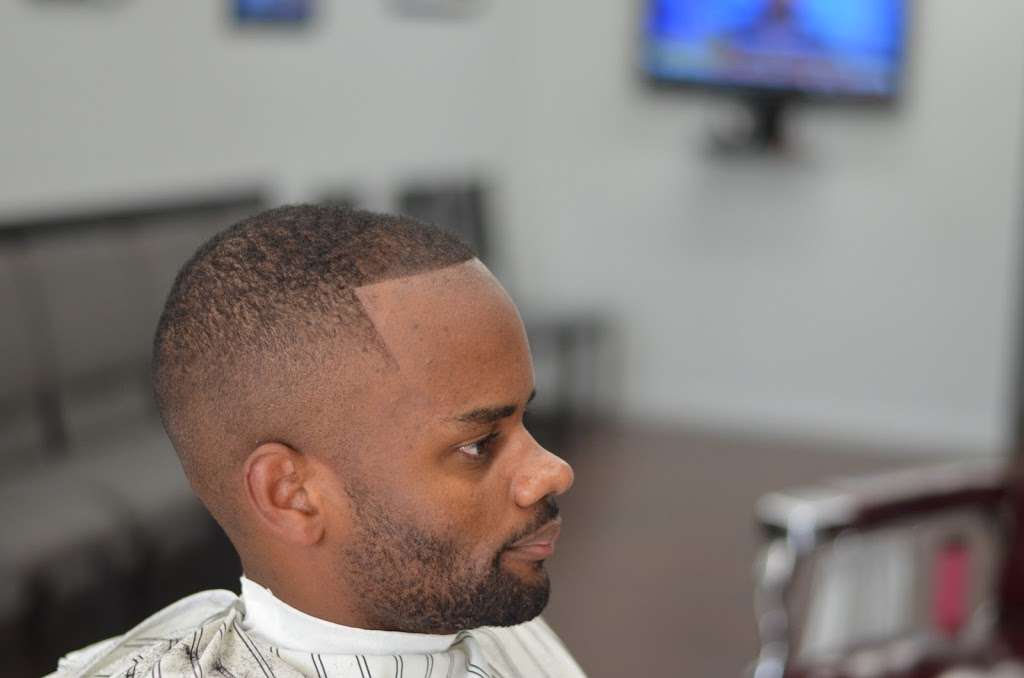 Signature Trendz Barber Shop | 1748 Algonquin Rd, Hoffman Estates, IL 60192, USA | Phone: (847) 963-8530