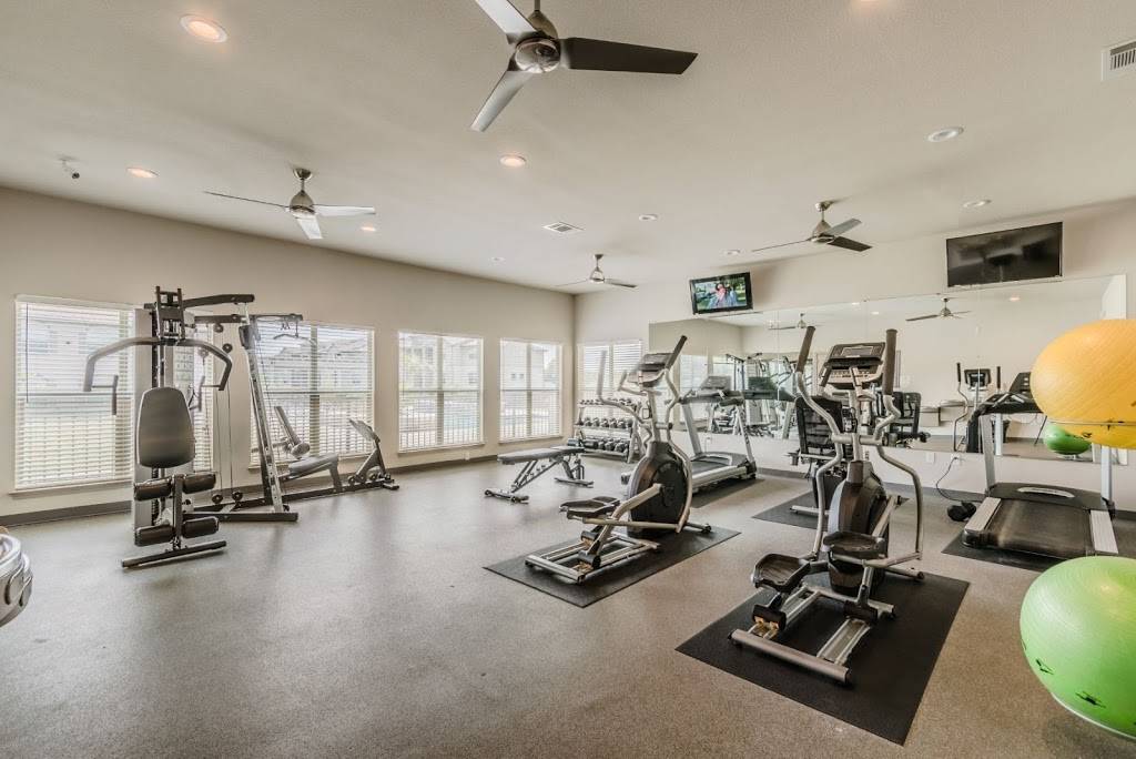 Riverside Apartments | 6600 Rivertrail Cir, Arlington, TX 76001, USA | Phone: (682) 587-4922