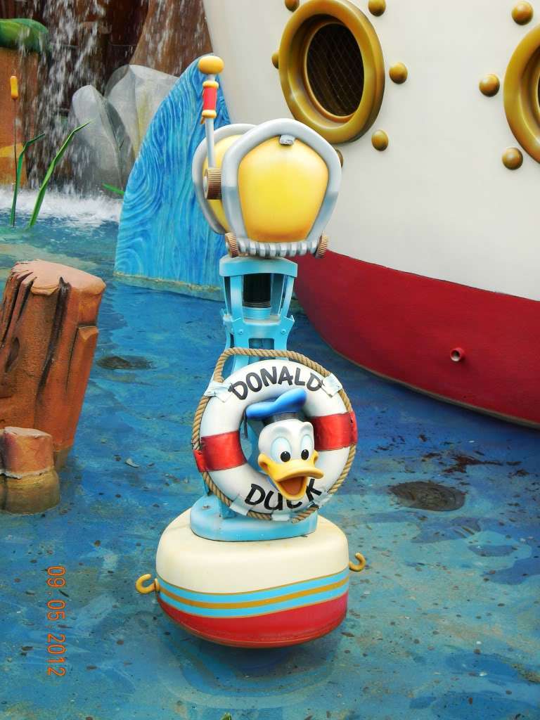 Donalds Boat | 1313 Disneyland Dr, Anaheim, CA 92802, USA | Phone: (714) 781-4565