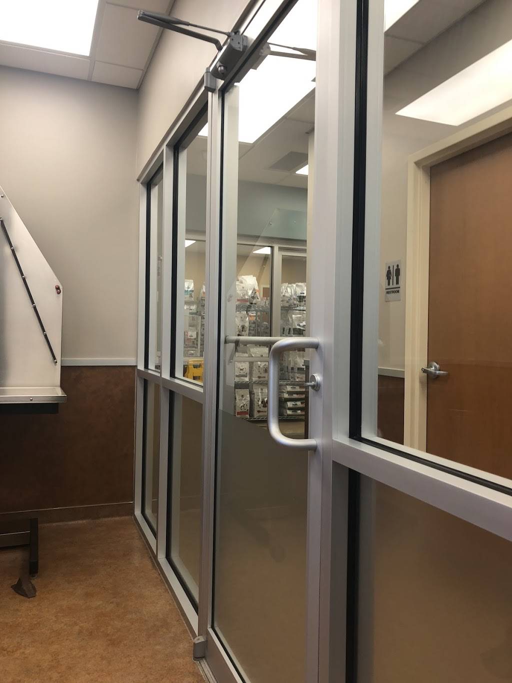 VCA Companion Animal Medical Center | 1455 S Rangeline Rd, Carmel, IN 46032, USA | Phone: (317) 844-0049