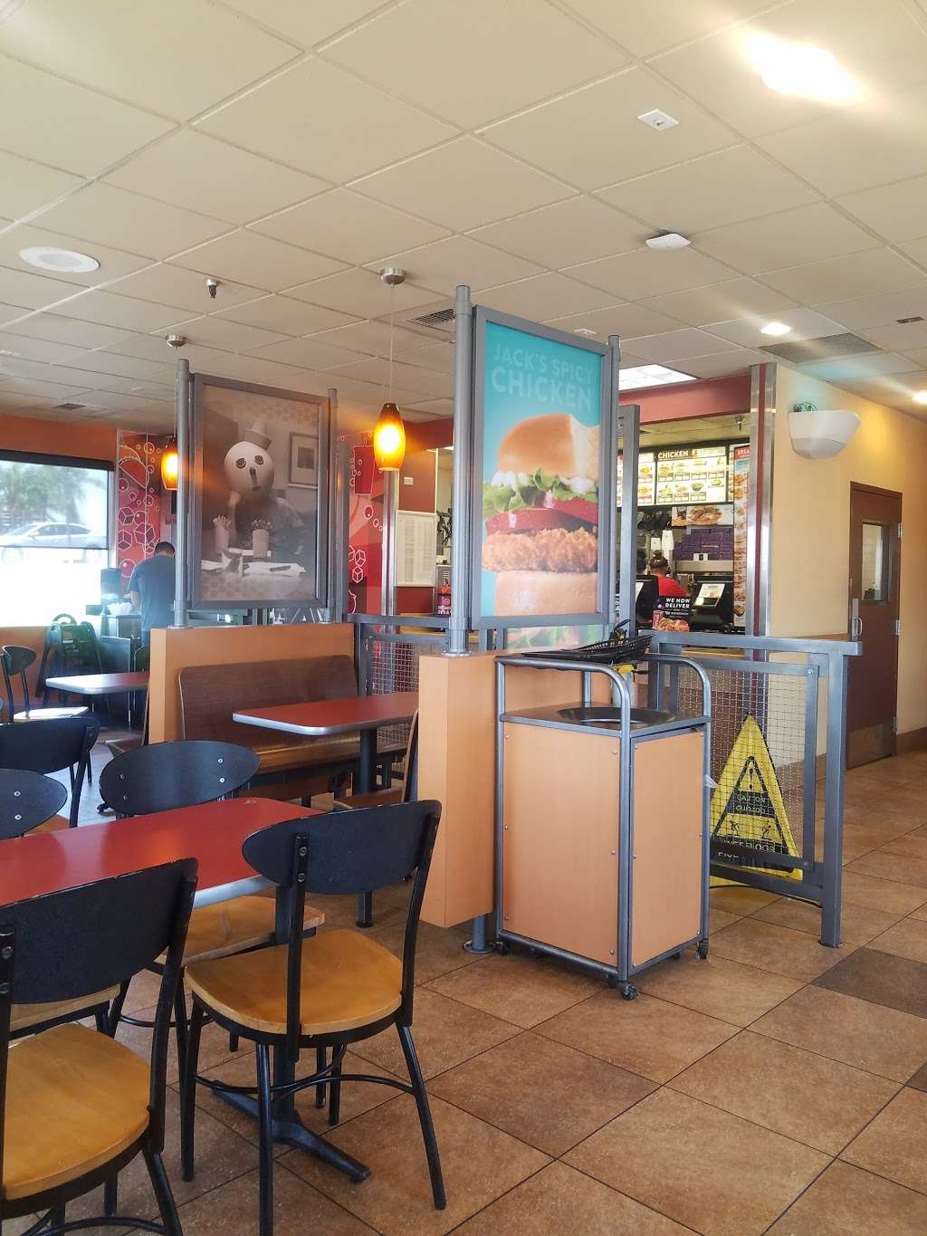 Jack in the Box | 10151 Ben Nevis Blvd, Riverside, CA 92509, USA | Phone: (951) 681-1189