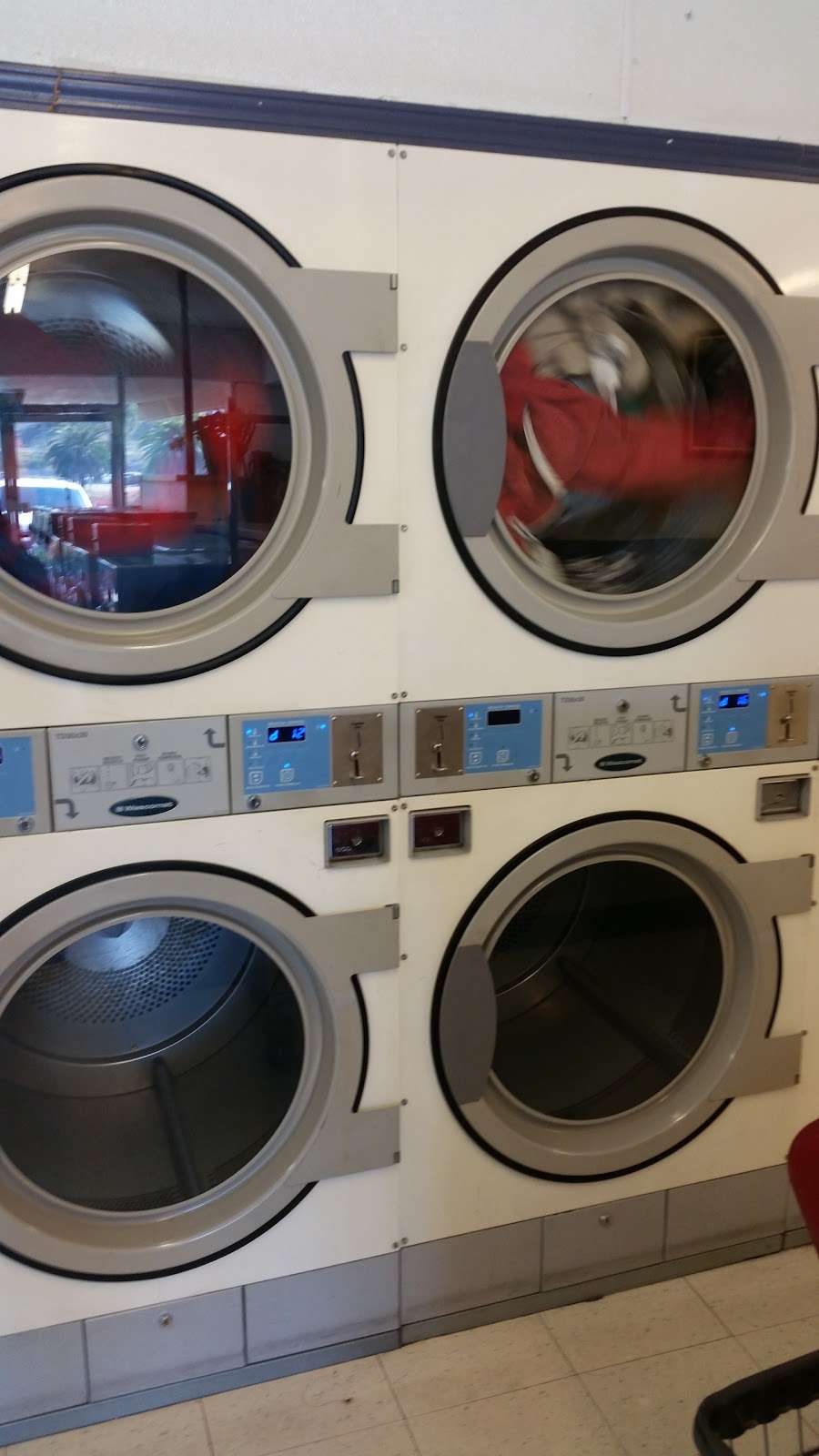 Coin Laundry | 8733 Broadway, La Mesa, CA 91941, USA