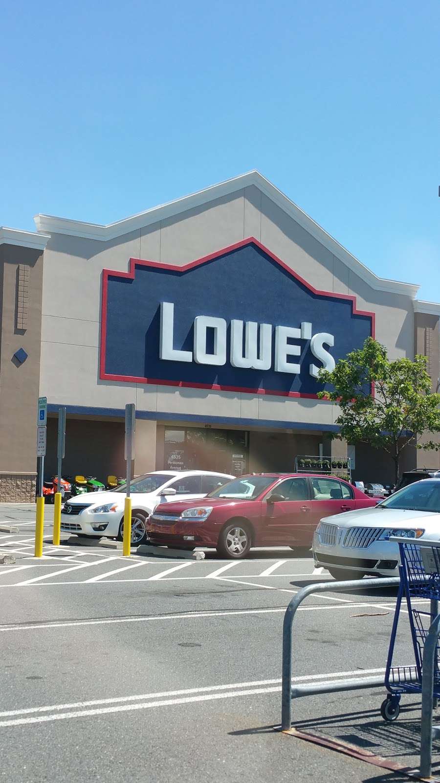 Lowes Home Improvement | 4535 Perkiomen Ave, Reading, PA 19606, USA | Phone: (610) 370-4860