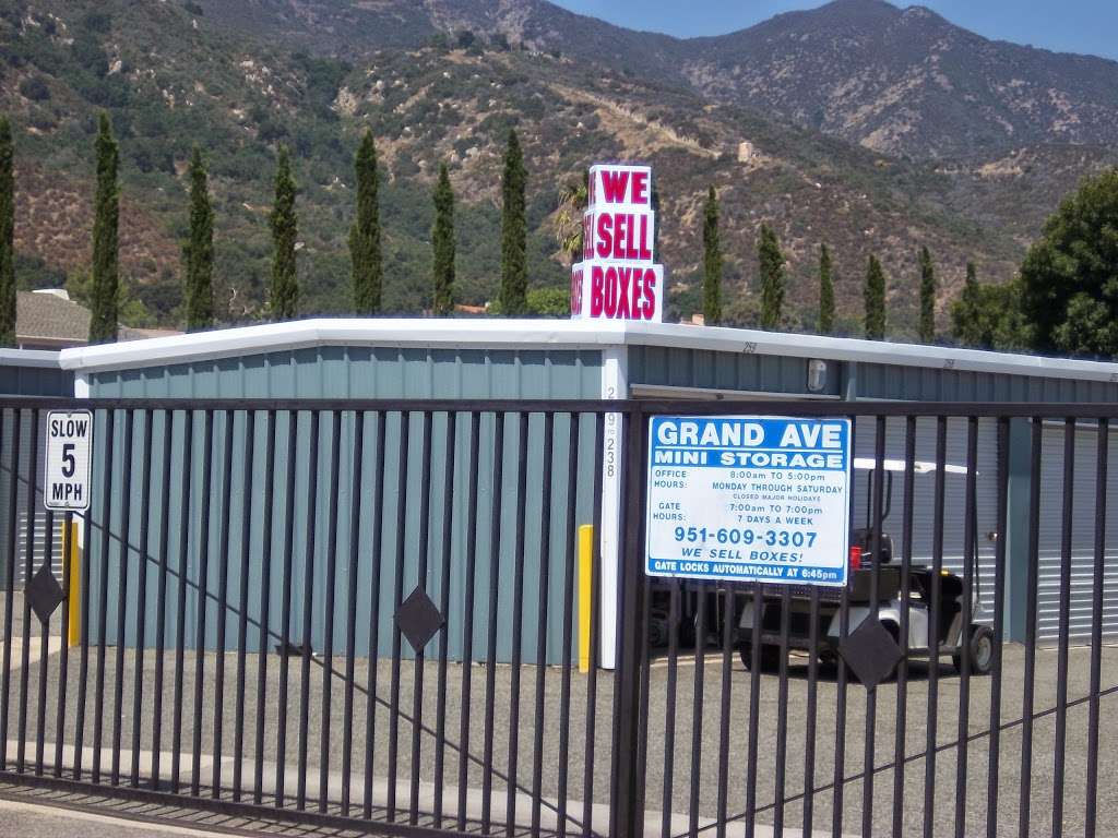 Grand Ave Storage | 33033 Riverside Dr, Lake Elsinore, CA 92530, USA | Phone: (951) 609-3307