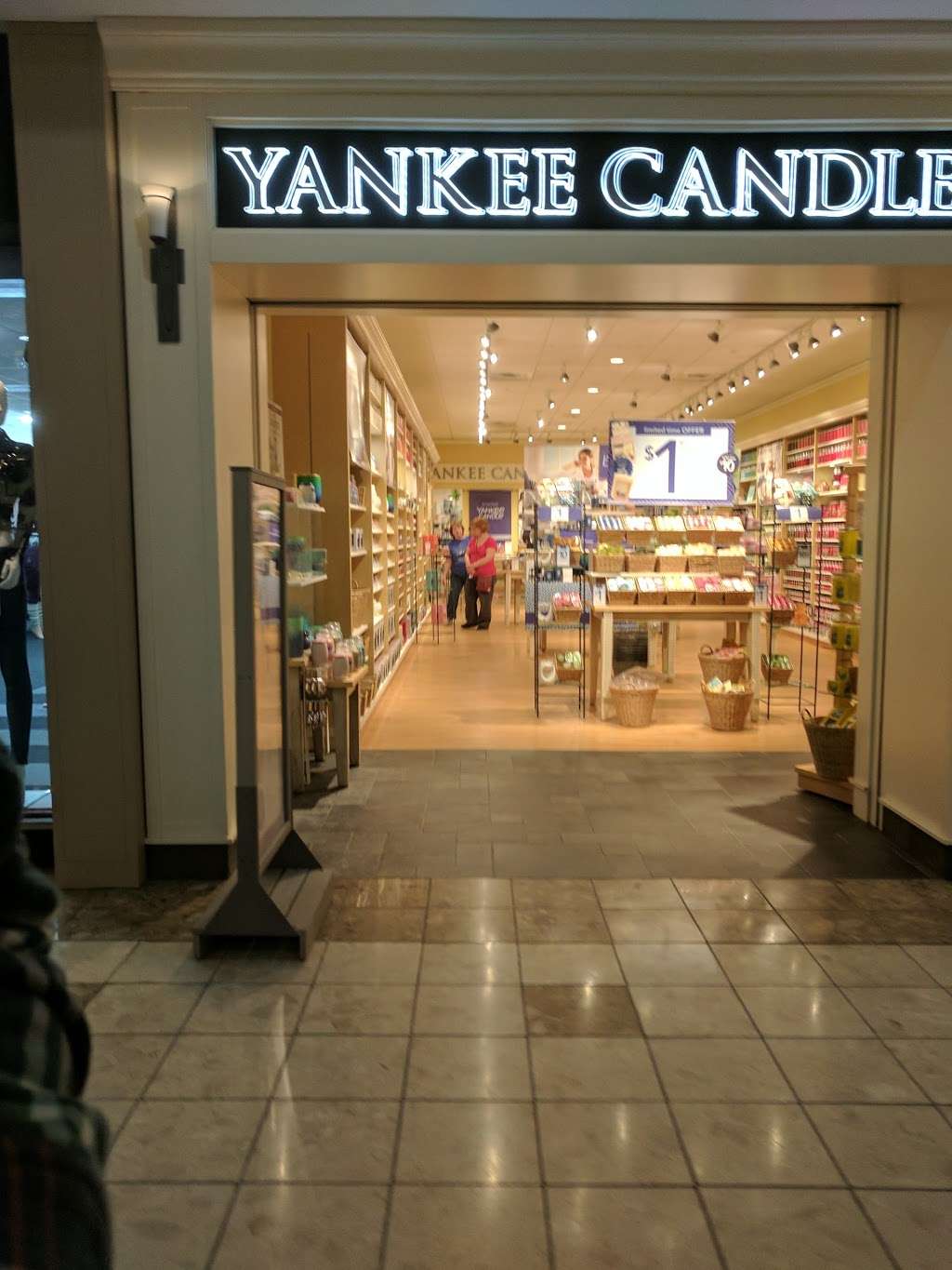 Yankee Candle | 400 N Center St, Westminster, MD 21157, USA | Phone: (410) 848-6594