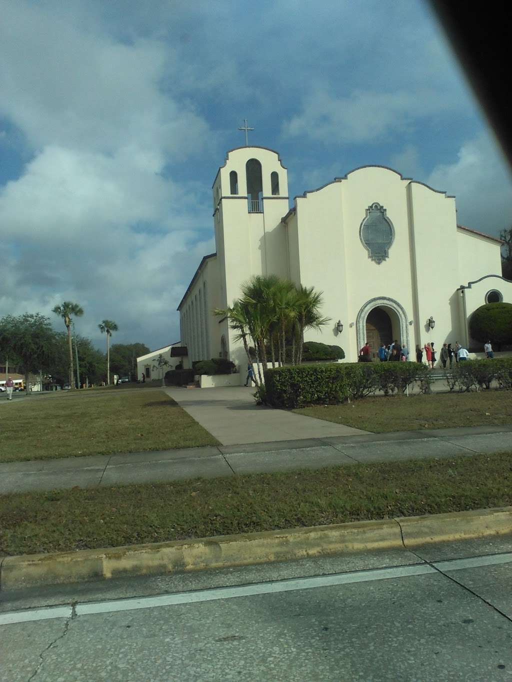 St Peter Catholic Church | 359 W New York Ave, DeLand, FL 32720, USA | Phone: (386) 822-6000