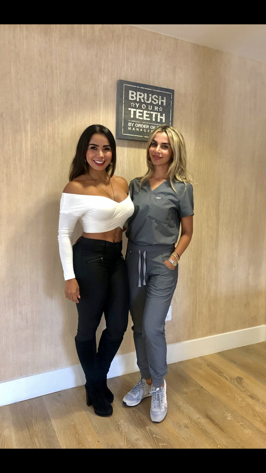 Le Chic Dentist | 3755 Sawtelle Blvd, Los Angeles, CA 90066, USA | Phone: (310) 398-5400