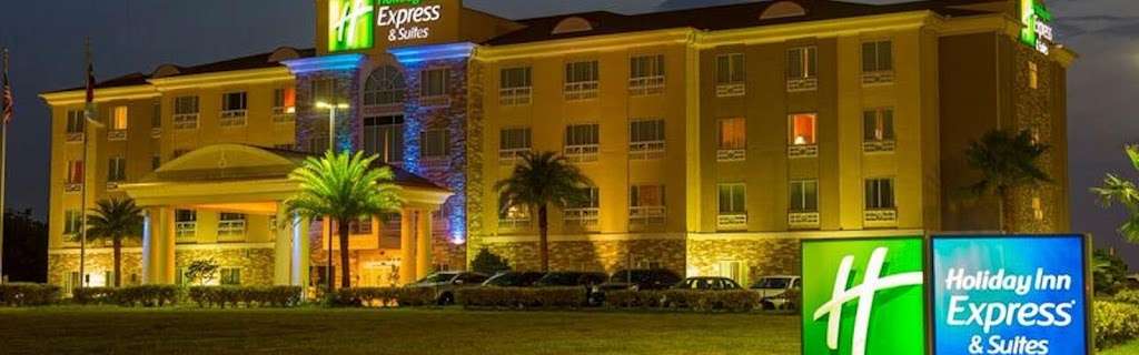 Holiday Inn Express & Suites Houston Space Ctr - Clear Lake | 900 Rogers Ct, Webster, TX 77598, USA | Phone: (281) 316-9750