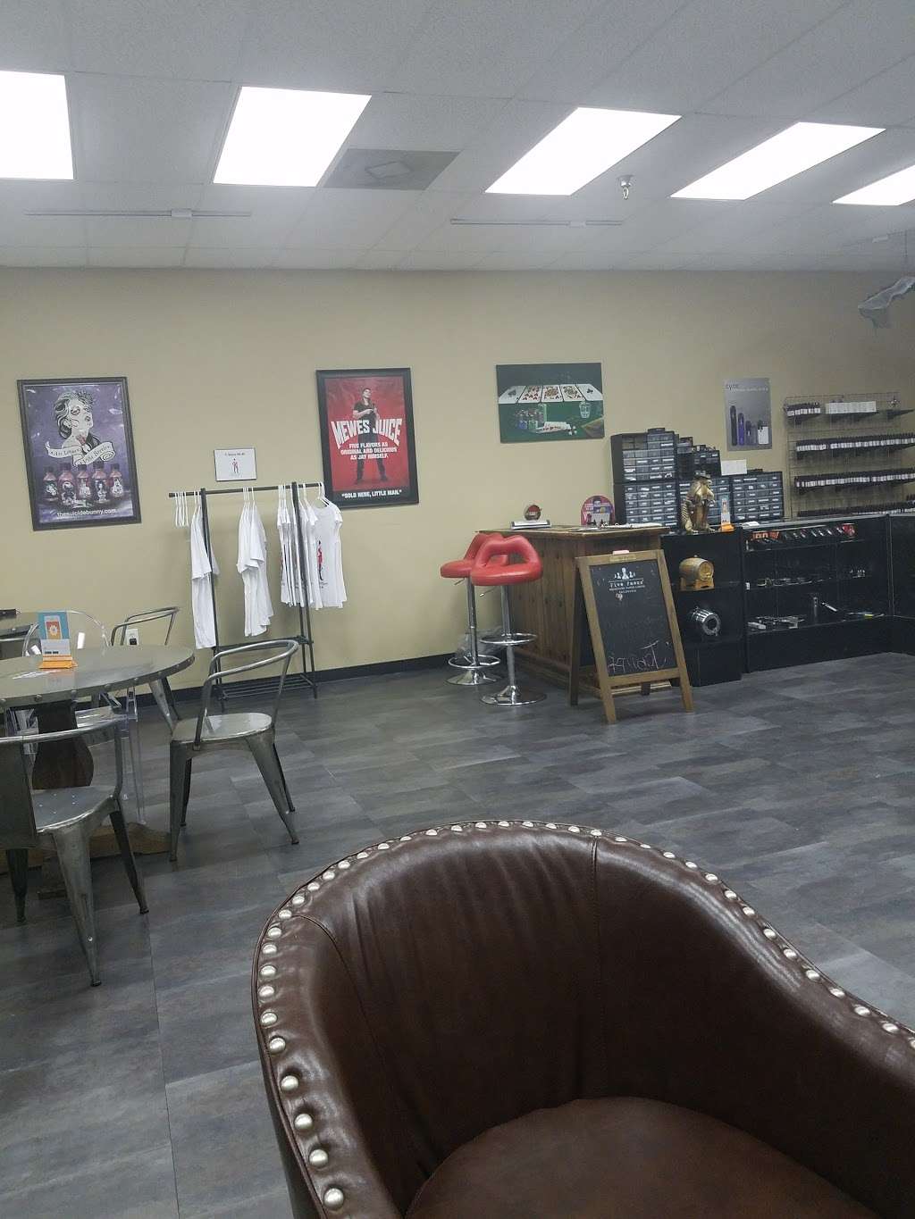 Kick Ash Vape Shop | 20810 Gulf Fwy STE F, Webster, TX 77598 | Phone: (281) 940-4059