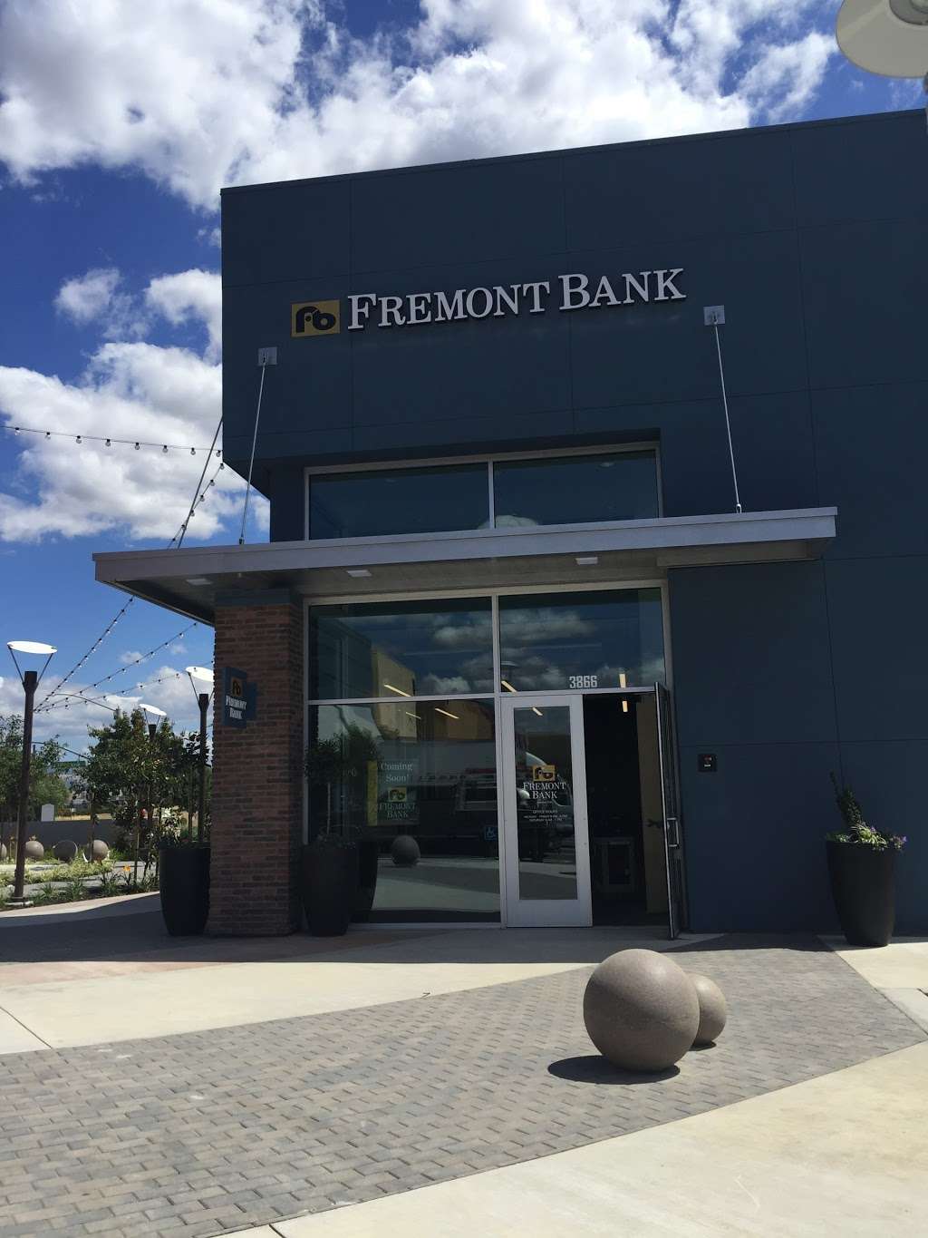 Fremont Bank | 3866 Fallon Rd, Dublin, CA 94568, USA | Phone: (925) 315-3201