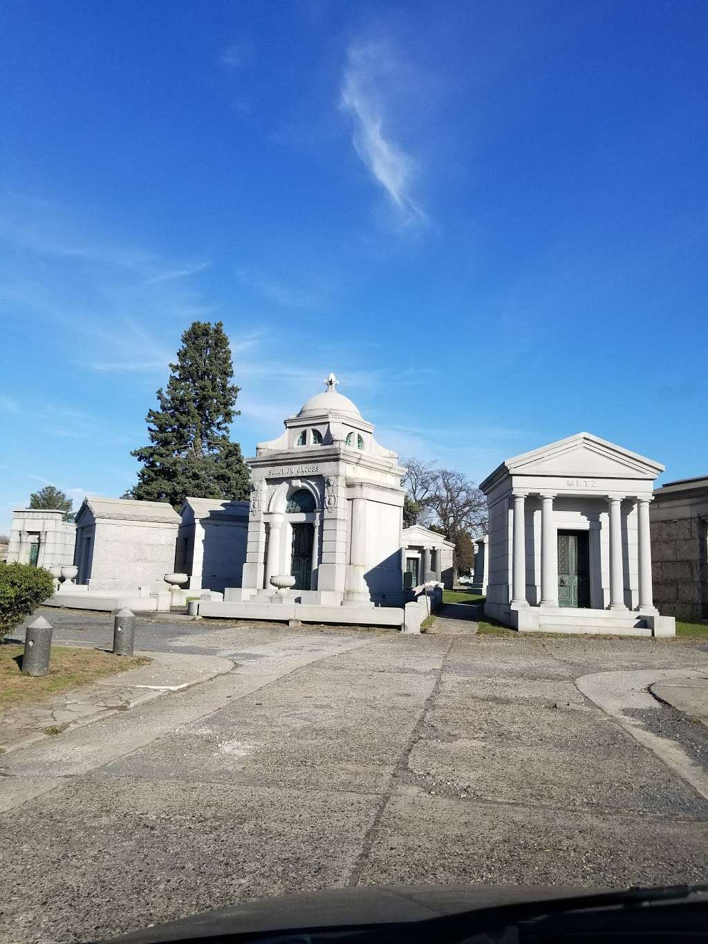 Machpelah Cemetery | 8230 Cypress Hills St, Ridgewood, NY 11385 | Phone: (718) 366-5959