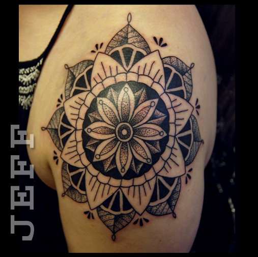 Vivid Skin Tattoo | 3955 W Market St, West Manchester Township, PA 17408, USA | Phone: (717) 843-6101