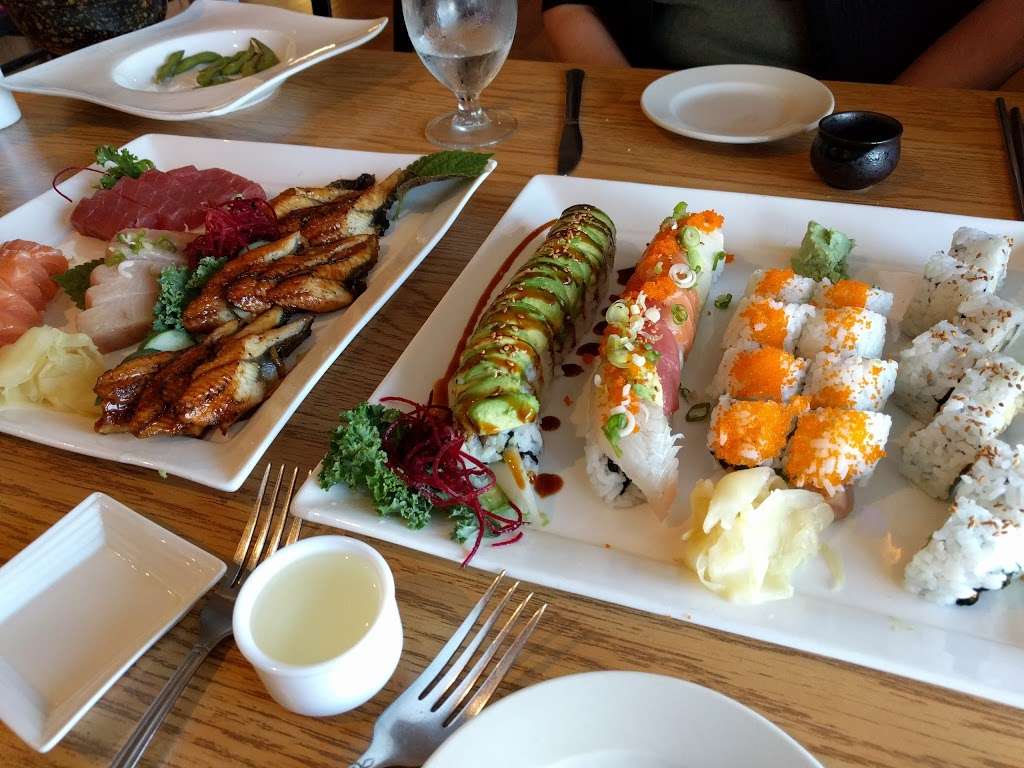 Blue Finn Grill & Sushi | 157 Dolson Ave, Middletown, NY 10940, USA | Phone: (845) 342-5542