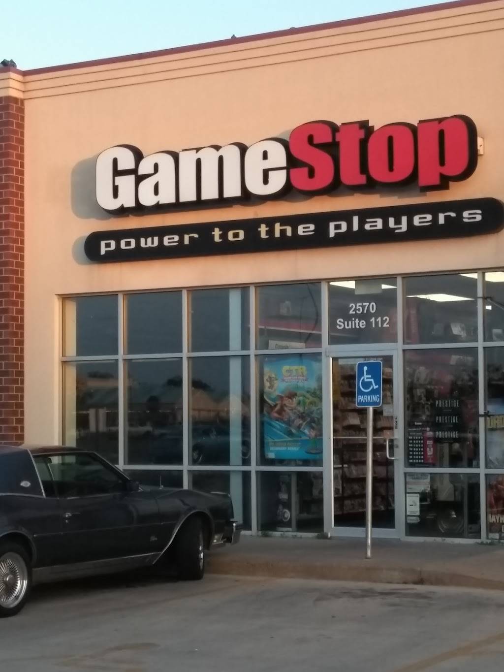 GameStop | 2570 S Broadway #112, Wichita, KS 67216, USA | Phone: (316) 266-4307