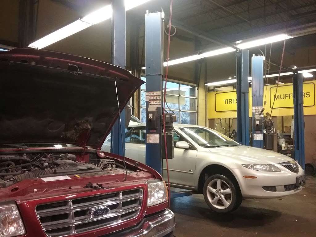 Car-X Tire & Auto | 5401 E Thompson Rd, Indianapolis, IN 46237, USA | Phone: (317) 784-9000