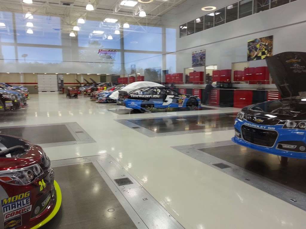 Hendrick Motorsports 48/88 Race Shop | 4345 Papa Joe Hendrick Blvd, Charlotte, NC 28262, USA | Phone: (704) 455-3400