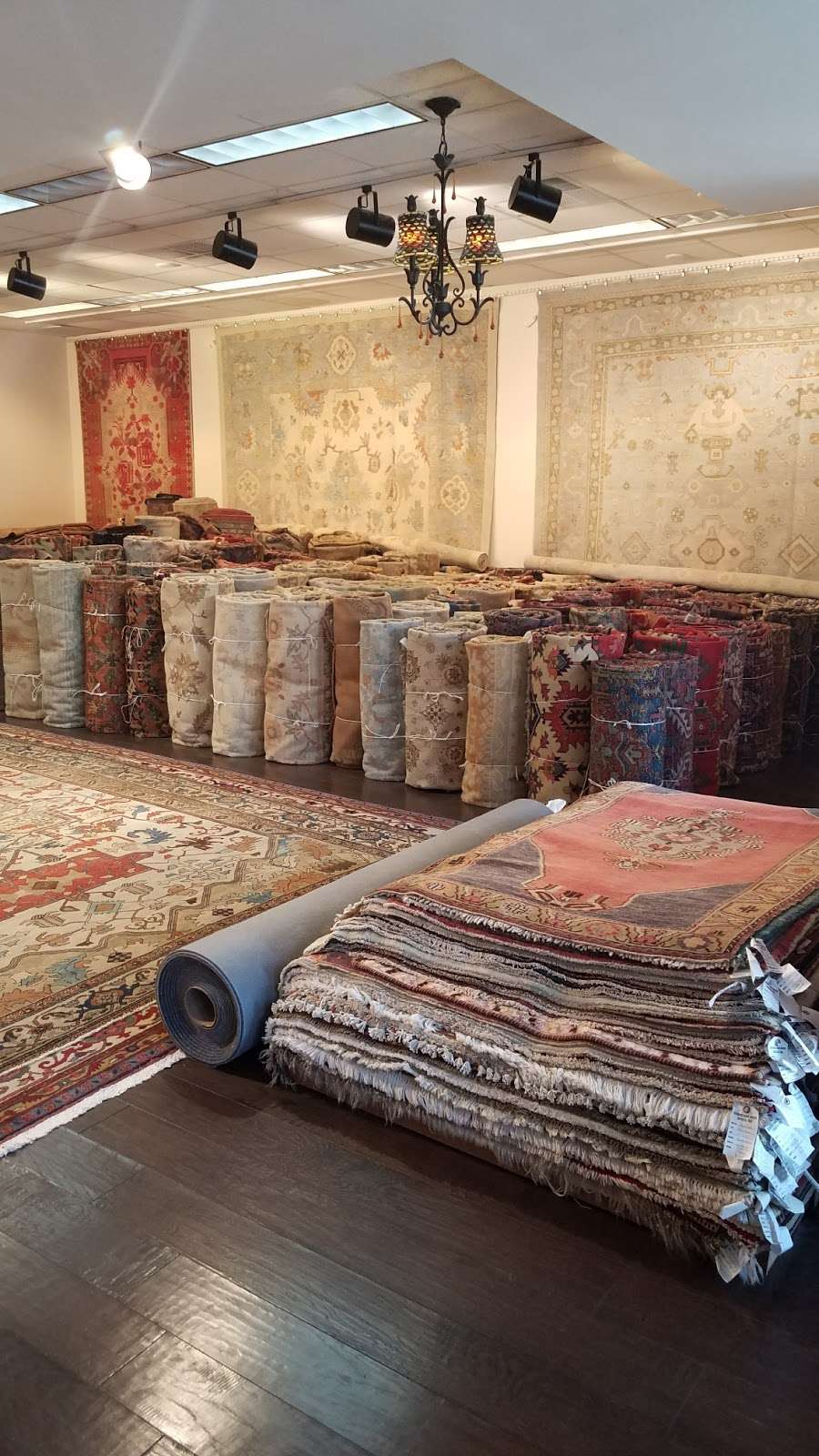 Persian Rugs & Antiques | 102 Middleton Dr, Charlotte, NC 28207, USA | Phone: (704) 342-1117