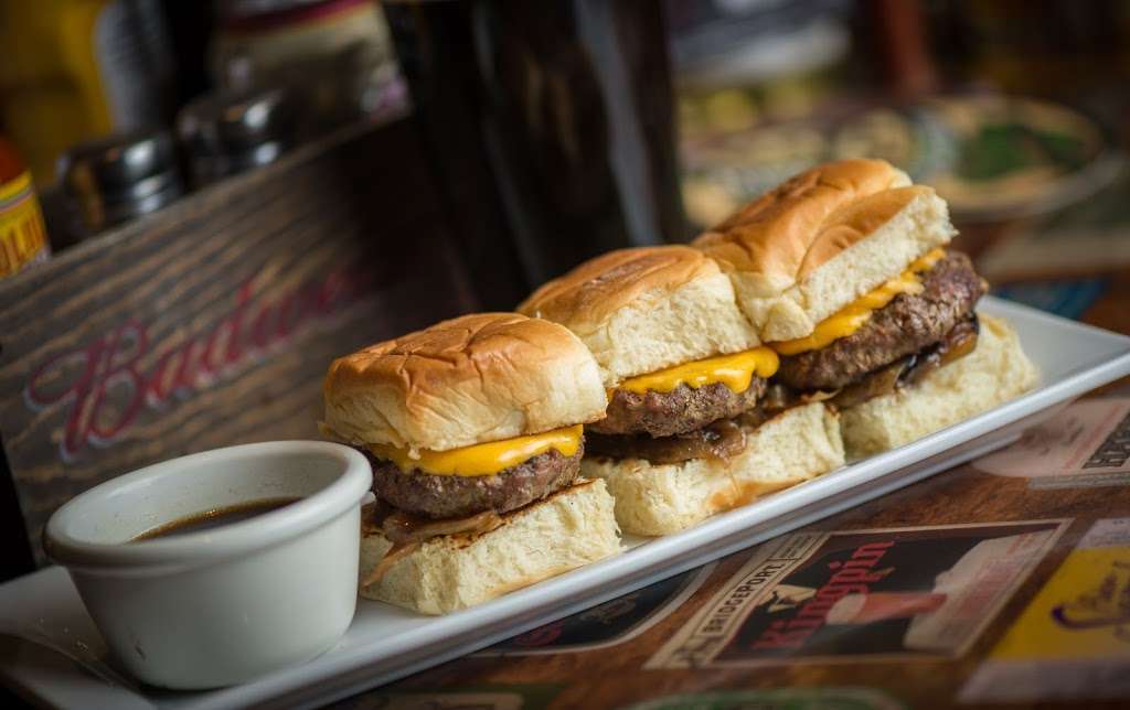 Cold Beers & Cheeseburgers | 9828 W Northern Ave Suite 1700, Peoria, AZ 85345, USA | Phone: (623) 233-5490