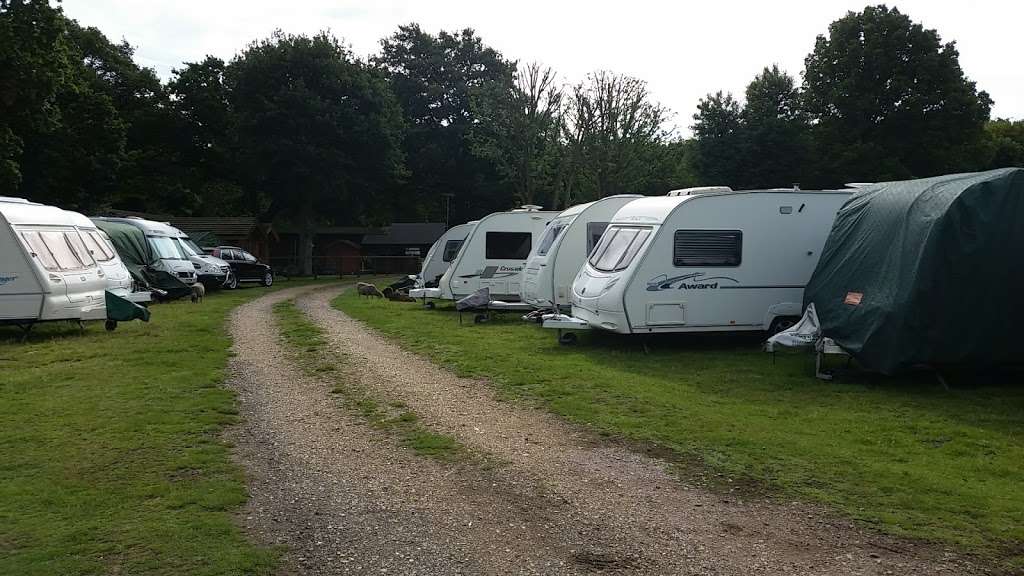 Caravan Storage | Pottersheath Rd, Codicote, Welwyn AL6 9SU, UK | Phone: 07788 752409