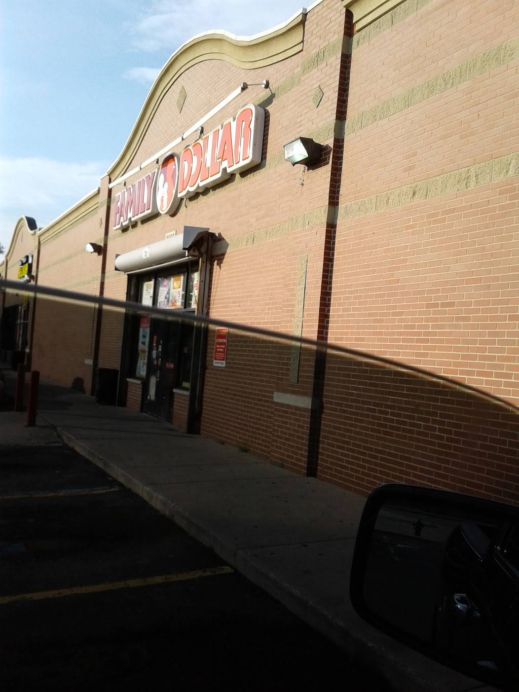 Family Dollar | 8500 Woodward Ave, Detroit, MI 48202, USA | Phone: (313) 664-0410