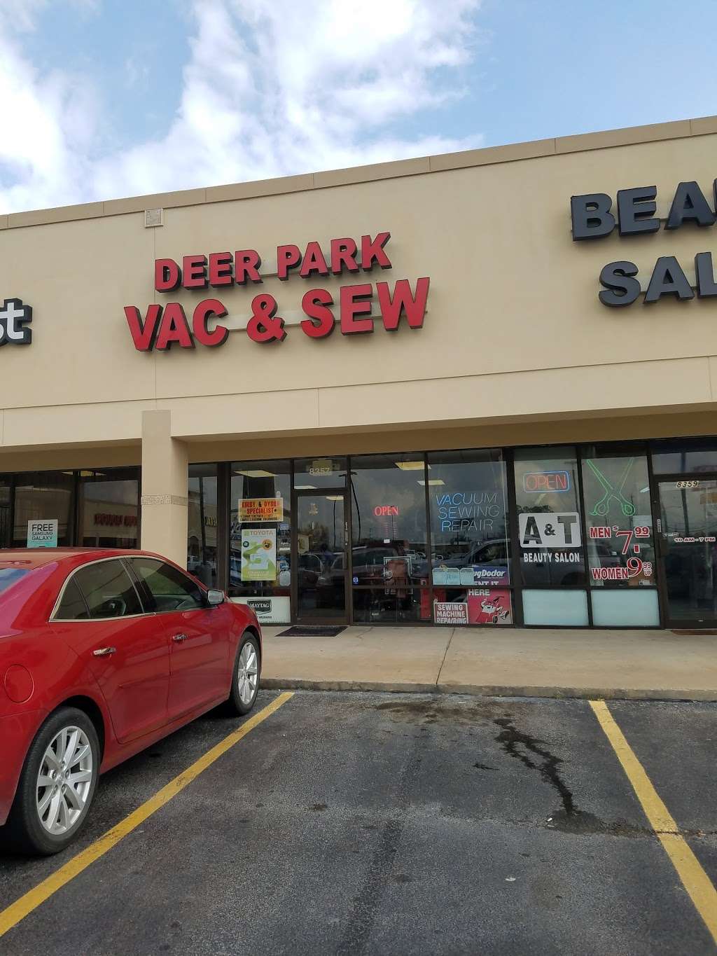 Deer Park Vacuum and Sewing Center | 8357 Spencer Hwy, Deer Park, TX 77536, USA | Phone: (281) 479-6560