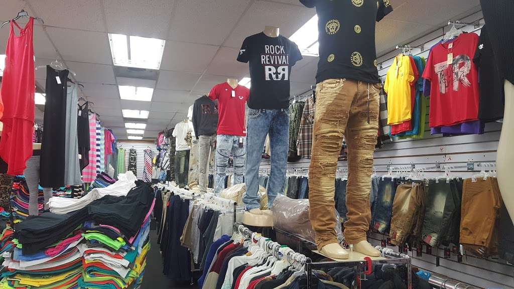 Western General Merchandise | 5833 S Western Ave, Chicago, IL 60636, USA | Phone: (773) 471-3005
