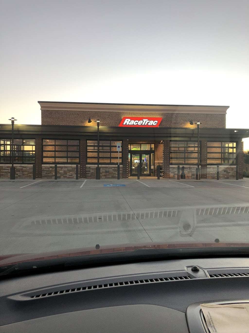 RaceTrac | 640 W Round Grove Rd, Lewisville, TX 75067 | Phone: (214) 488-8411