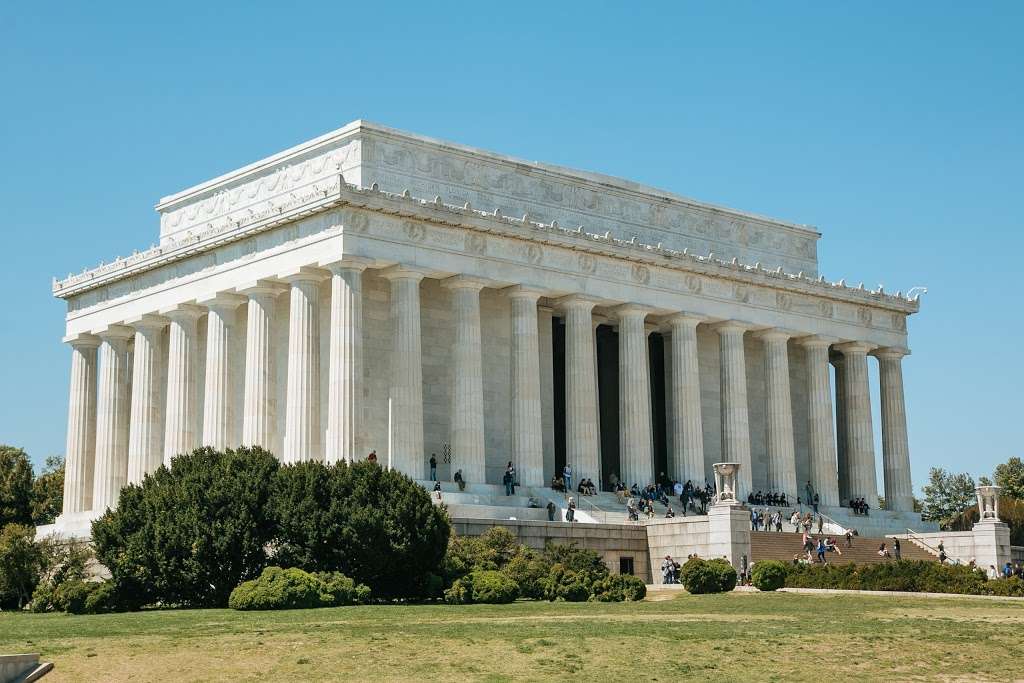 Lincoln Memorial | 2 Lincoln Memorial Cir NW, Washington, DC 20037, USA | Phone: (202) 426-6841