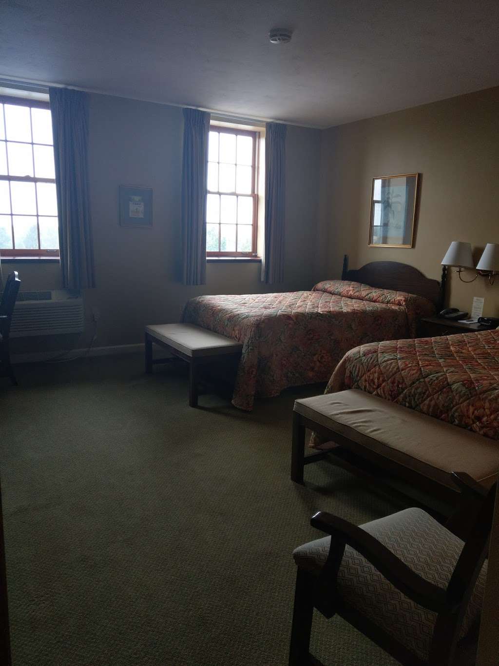 Guest Quarters at The Bridges Golf Club | 6729 York Rd, Abbottstown, PA 17301, USA | Phone: (717) 624-9551