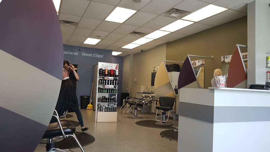 Great Clips | 2320 E 116th St, Carmel, IN 46032, USA | Phone: (317) 846-9020