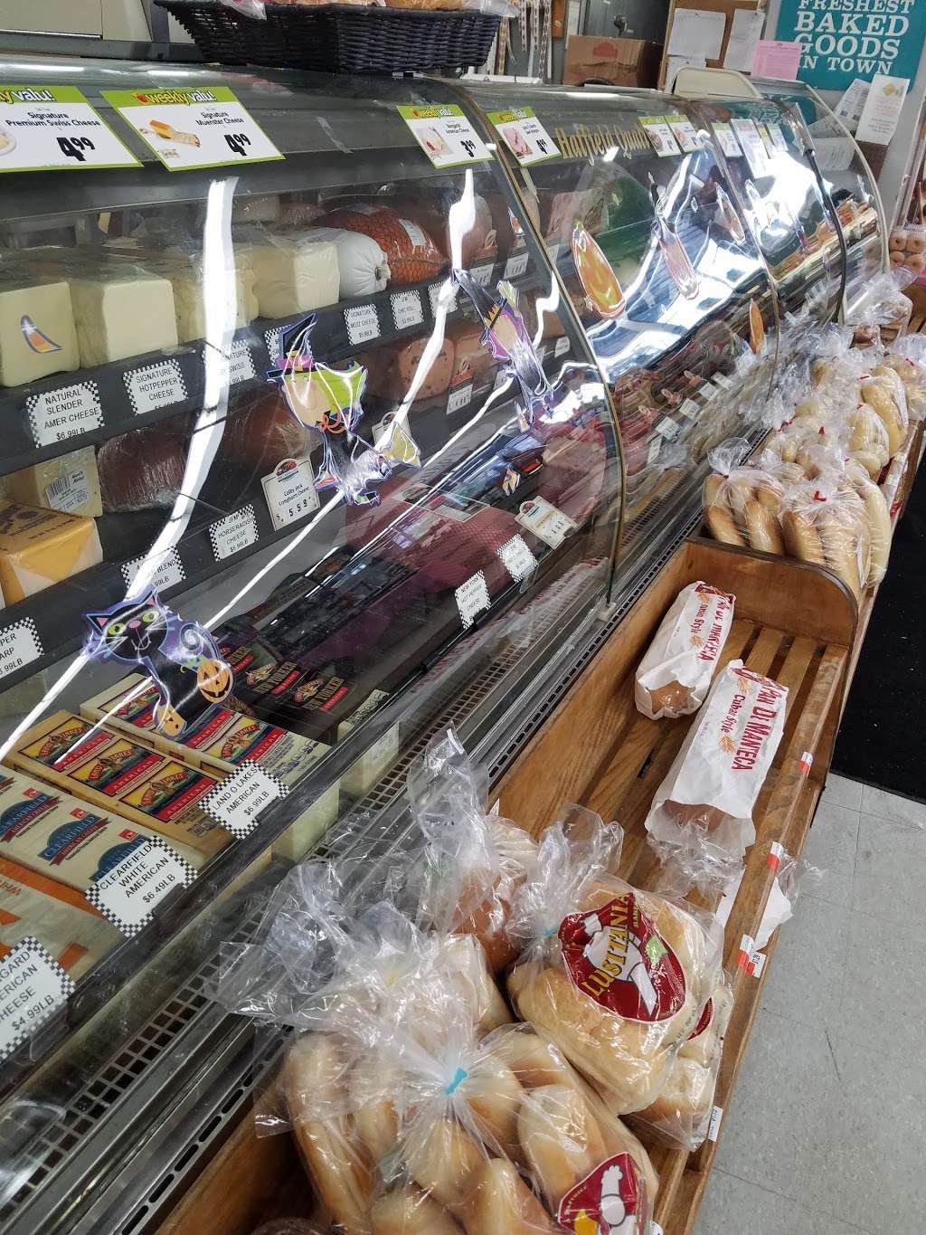 Aharts Market | 410 Montclair Ave, Bethlehem, PA 18015, USA | Phone: (610) 865-9334