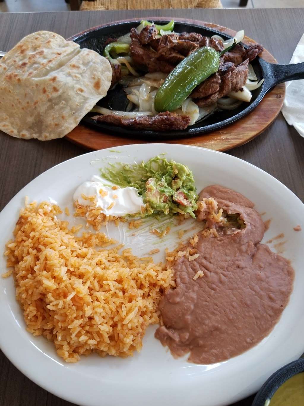 Carnitas Mexican Grill | 8111 North Sam Houston Pkwy W, Houston, TX 77064, USA | Phone: (832) 604-7305