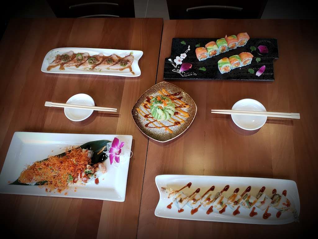 Sushi Bay | 9623 E County Line Rd Ste C, Centennial, CO 80112 | Phone: (303) 792-7082