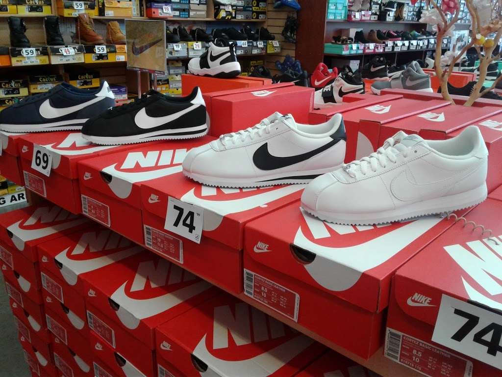 Shoe City - Temecula | 27267 Nicolas Rd #102, Temecula, CA 92591, USA | Phone: (951) 693-0088