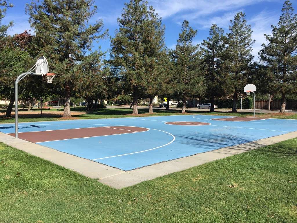 Meadows Park | 3301 W Las Positas Blvd, Pleasanton, CA 94588