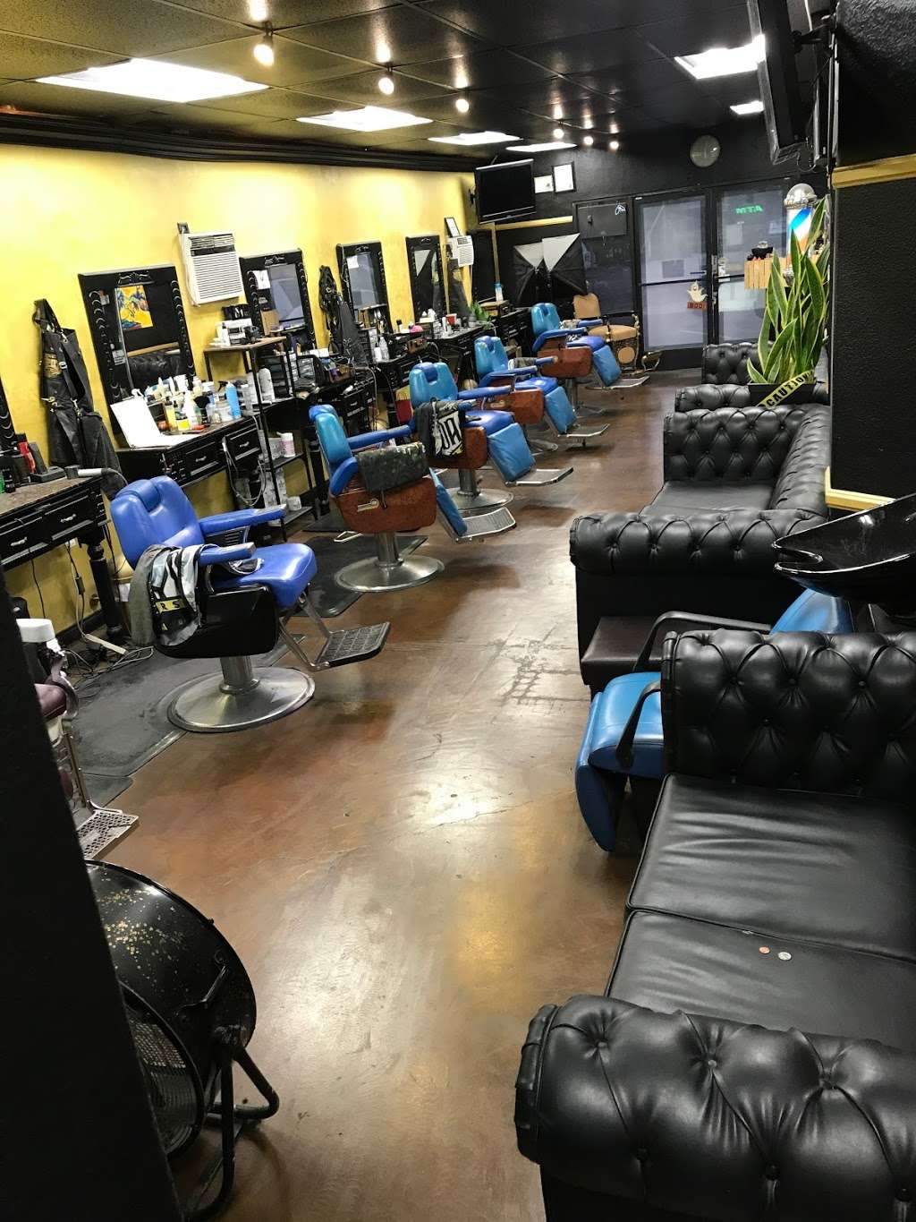 Da Spot Barbershop | 805 Philadelphia St, Pomona, CA 91766, USA | Phone: (909) 590-7506