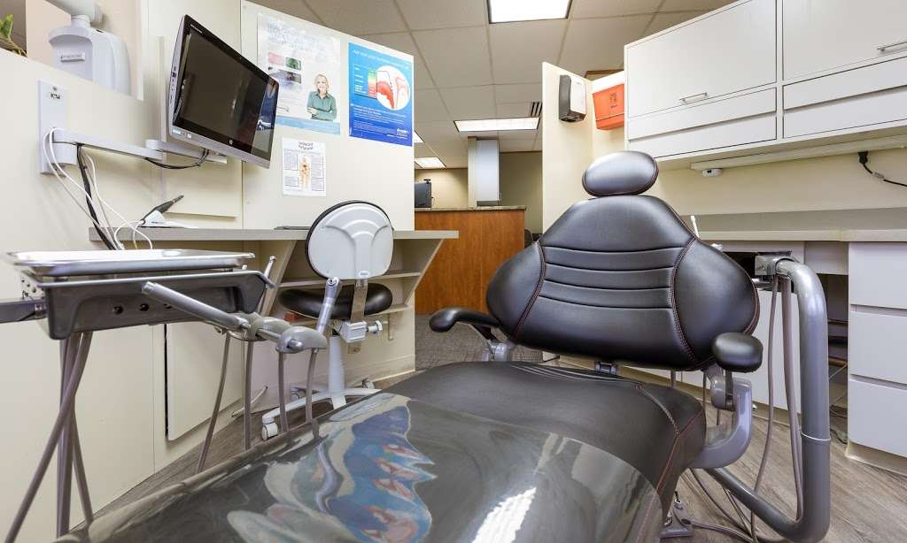 Webster Dental Care of Sauganash | 4801 W Peterson Ave Suite 316, Chicago, IL 60646, USA | Phone: (773) 685-9666