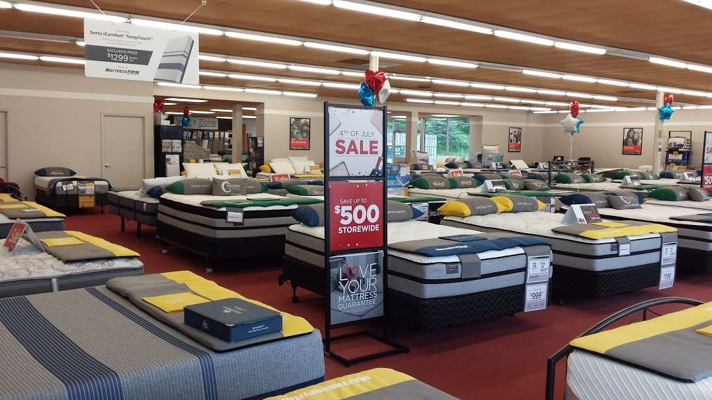 Mattress Firm Green Brook - New & Clearance Showroom | 262 US-22, Green Brook Township, NJ 08812, USA | Phone: (732) 752-5388