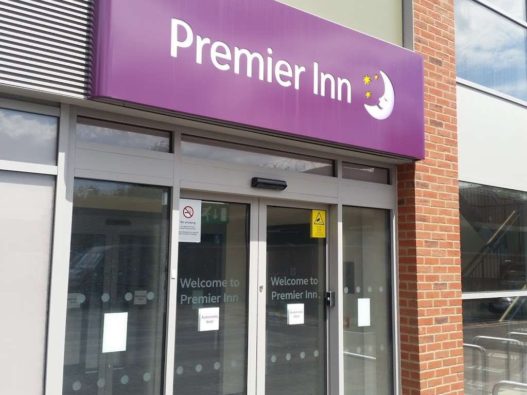 Premer Inn London Southgate Hotel | John Bradshaw Rd, London N14 6BN, UK | Phone: 0871 097 1083